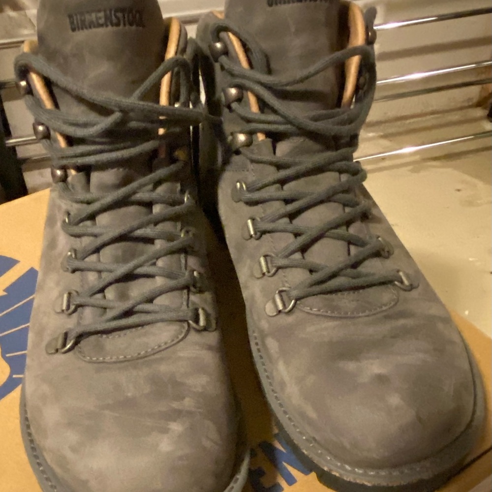 Birkenstock Boots size 42 - Picture 2 of 8